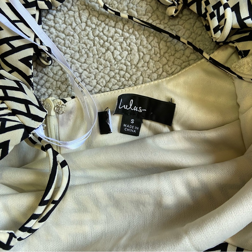 NWOT Lulus Sincerely Effortless Black and White Abstract Print Midi Dress - Picture 7 of 7